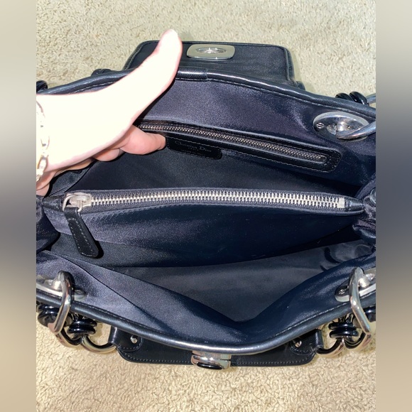 Authentic Dior Bag. Worn handful of times. Great condition - Picture 4 of 8